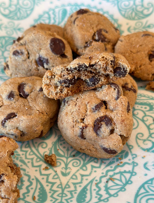 OAT FLOUR, SEA SALT CHOCOLATE CHIP COOKIES